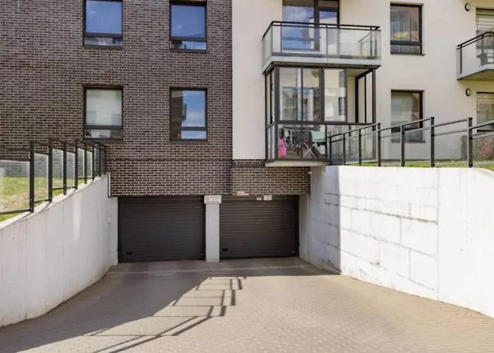 Near Panorama Apartment Self Check-In Garage Free